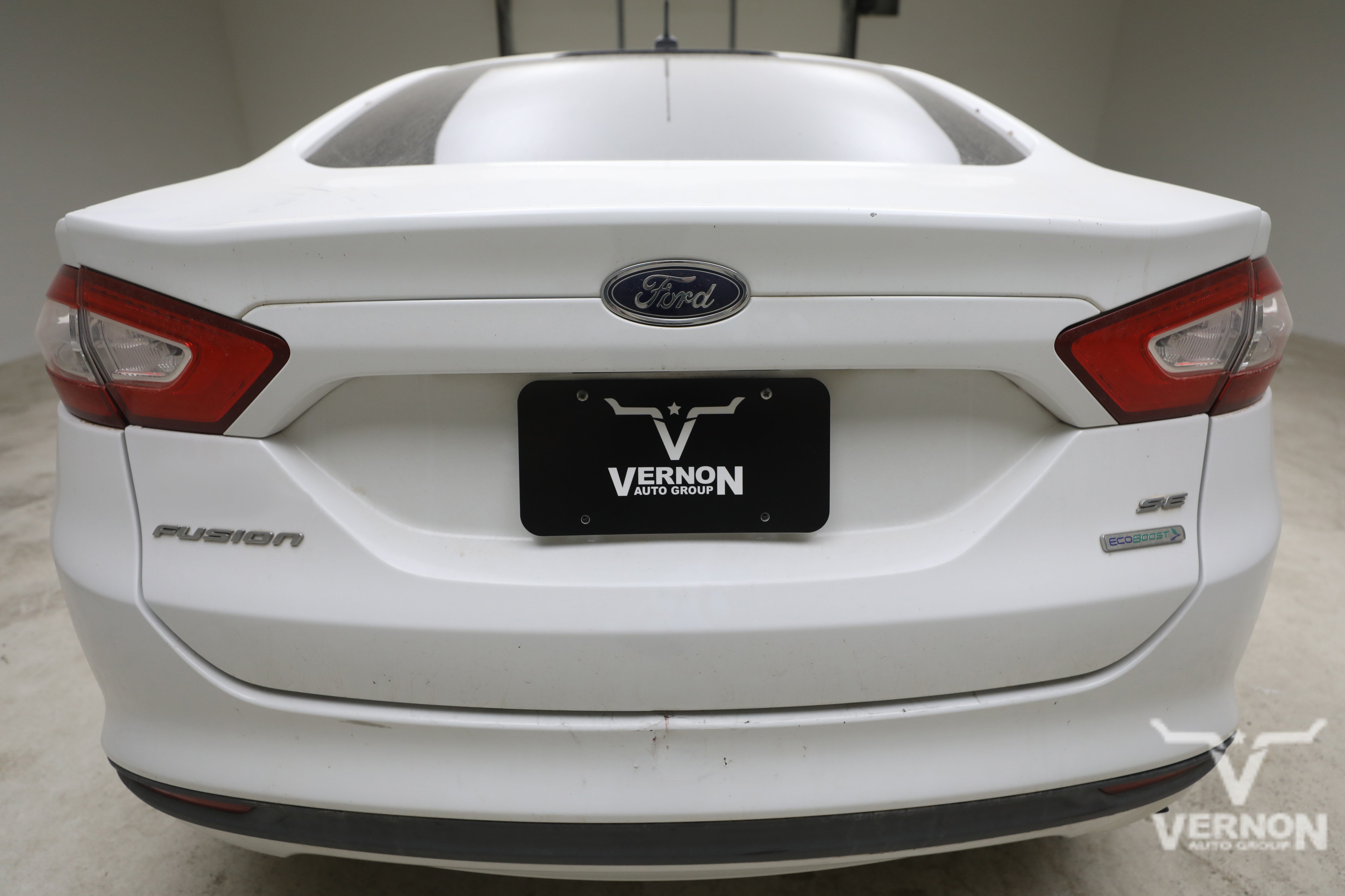 Used 2014 Ford Fusion SE FWD image 3