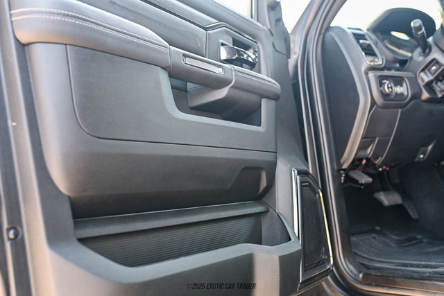 Used 2024 RAM 5500 4x4 Crew Cab image 28