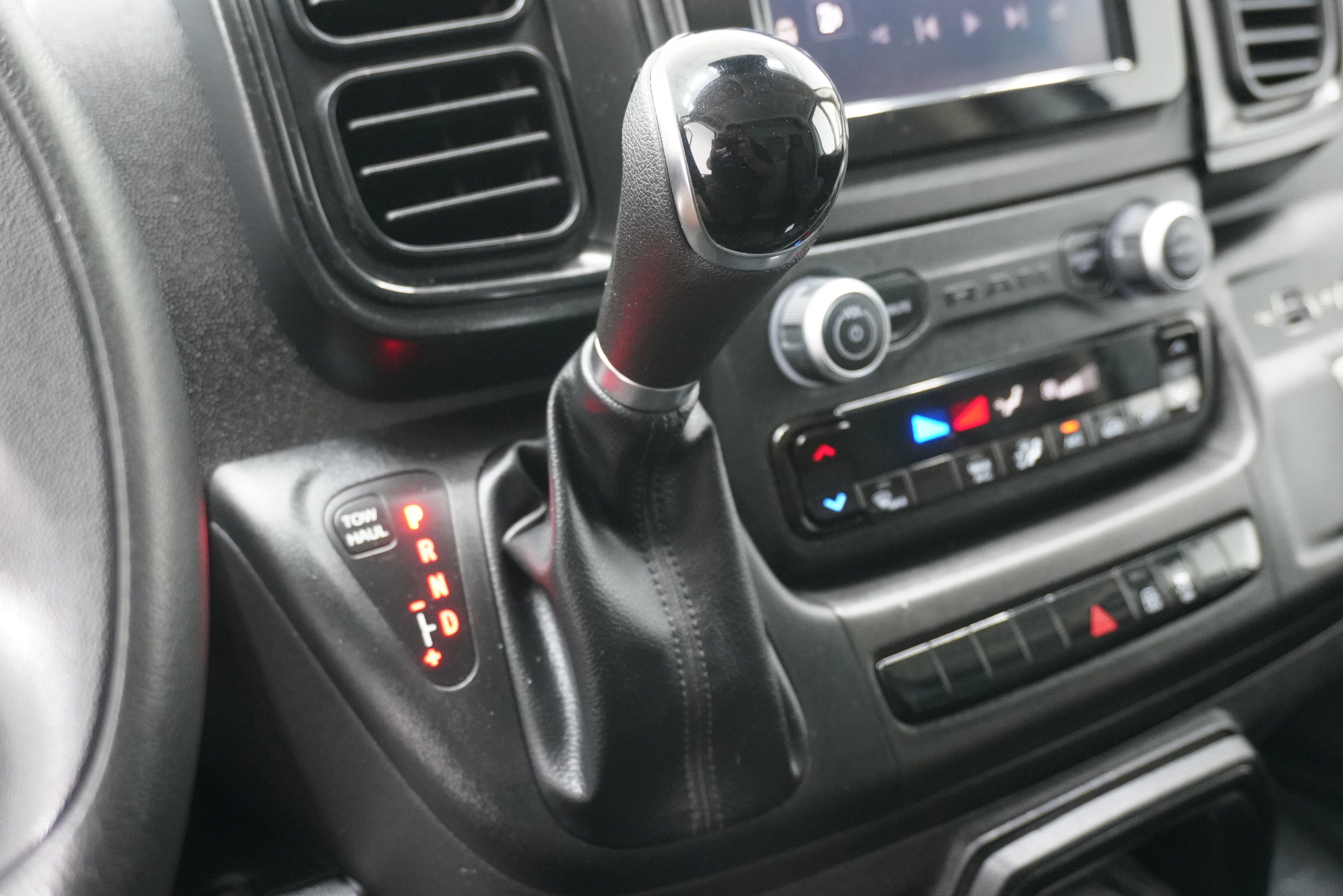 Used 2022 RAM ProMaster 2500 FWD image 16
