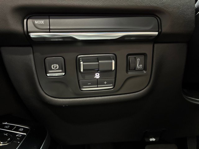 Used 2025 Cadillac Escalade ESV Sport w/ LPO, Floor Liner Package image 22