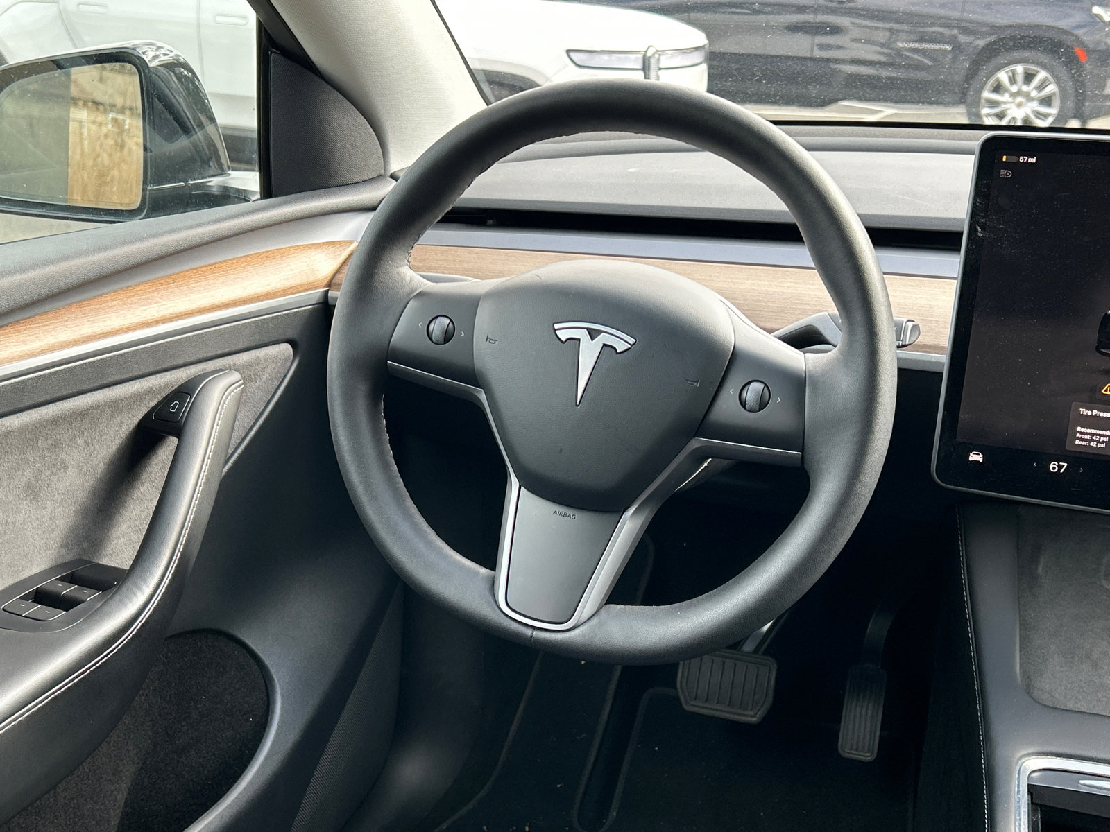 Used 2023 Tesla Model Y Long Range image 21