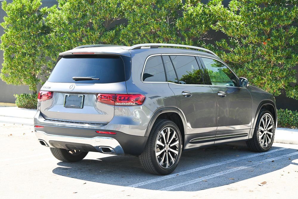 Used 2022 Mercedes-Benz GLB 250 image 4