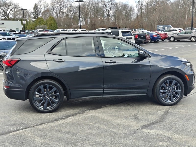 Used 2022 Chevrolet Equinox RS w/ RS Leather Package image 7