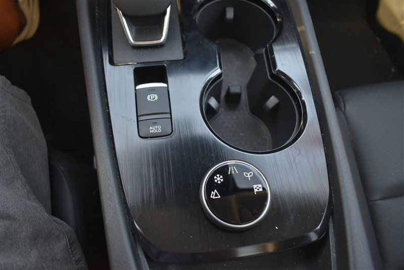 Used 2023 Nissan Rogue SV w/ SV Premium B Package AWD/4WD image 21