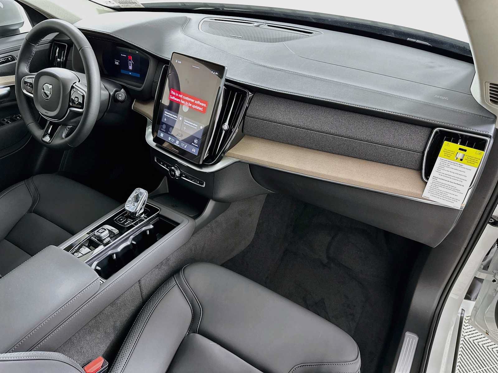New 2027 Volvo XC90 B5 Plus AWD/4WD image 28