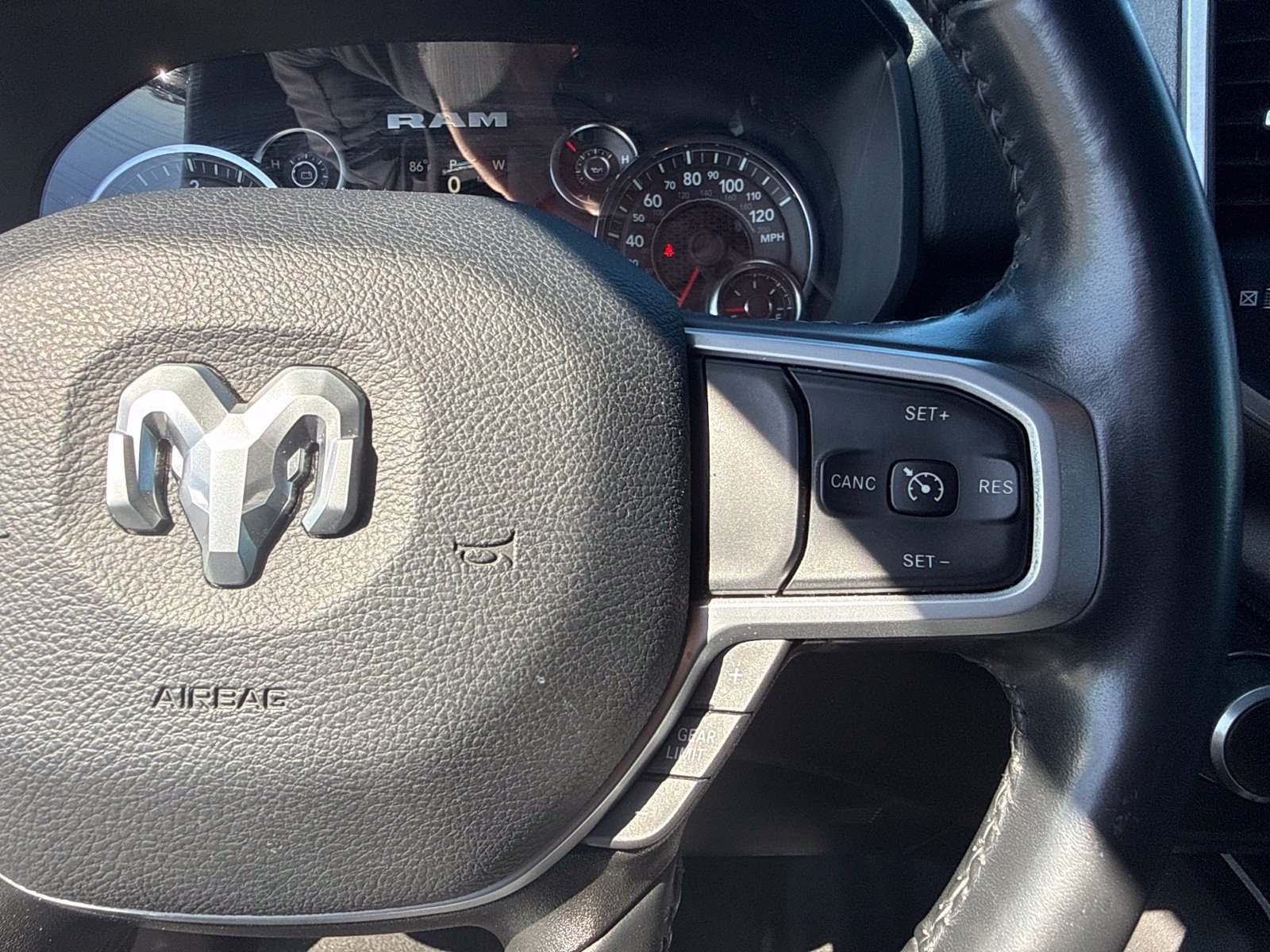 Used 2023 RAM 1500 Big Horn AWD/4WD image 18