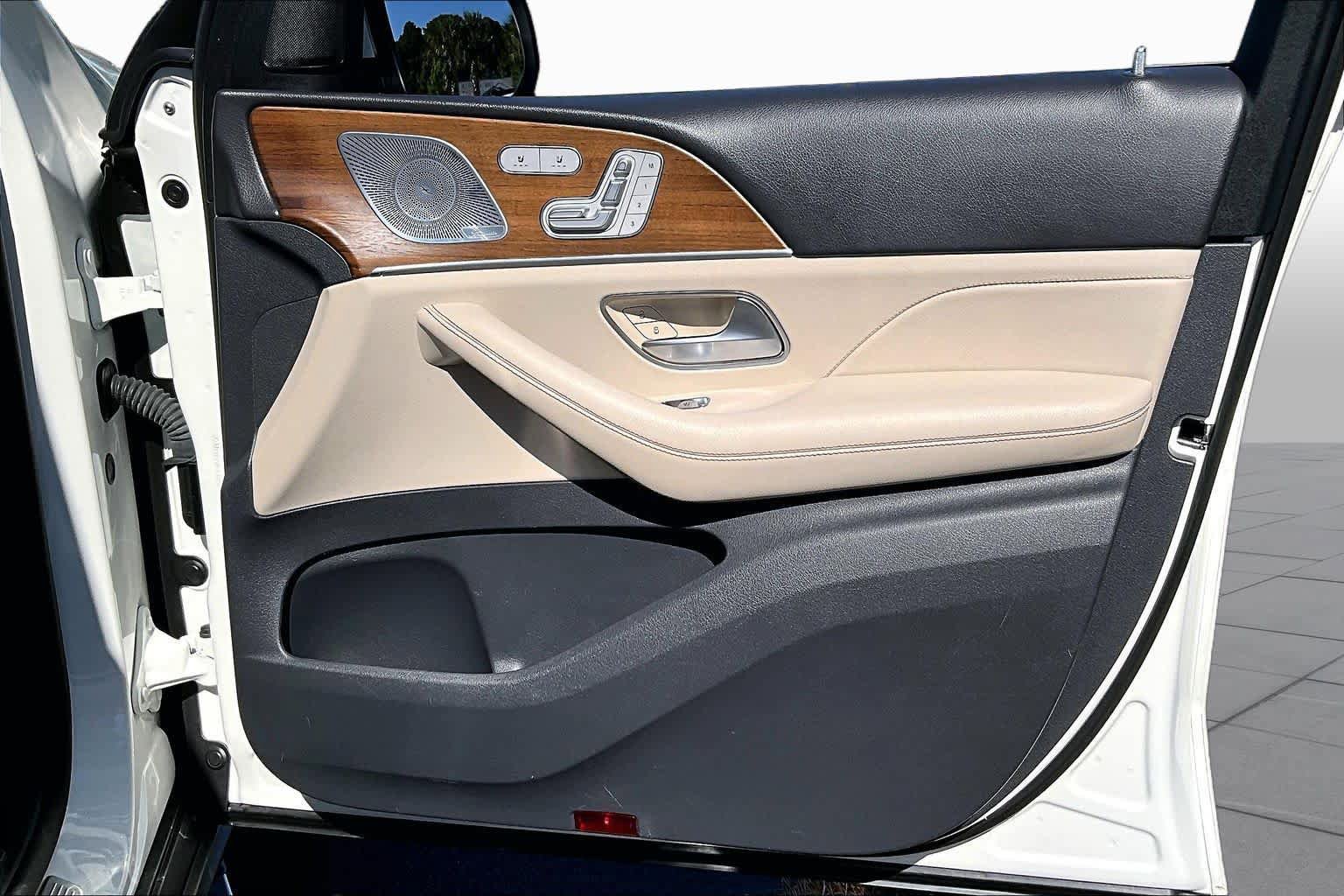 Certified 2020 Mercedes-Benz GLS 450 4MATIC image 23