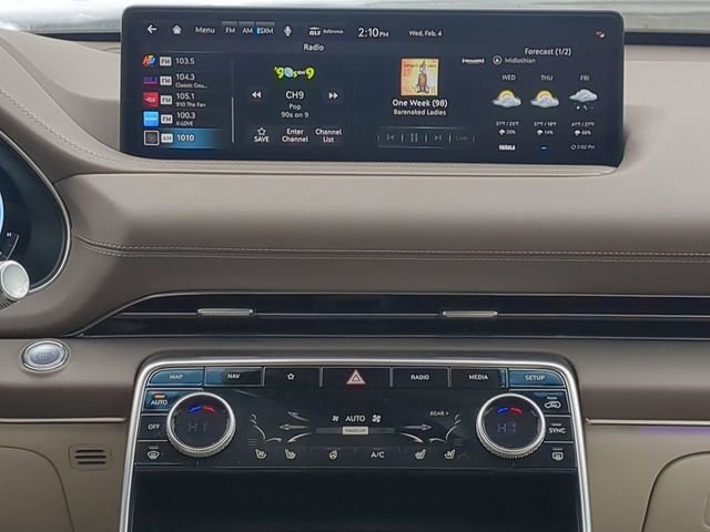 Used 2023 Genesis GV80 2.5T w/ Prestige 20" Package image 17