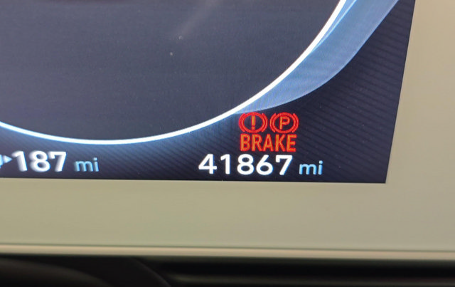 Used 2022 Hyundai Ioniq 5 Limited w/ Cargo Package AWD/4WD image 8