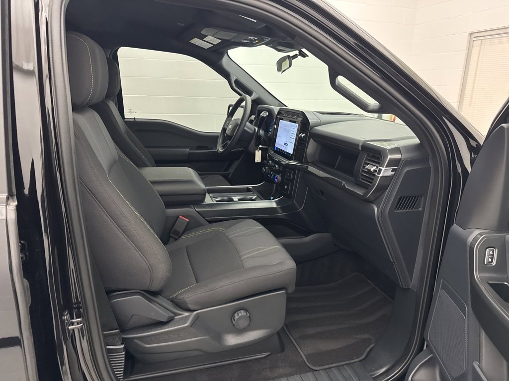 Used 2024 Ford F150 STX image 39