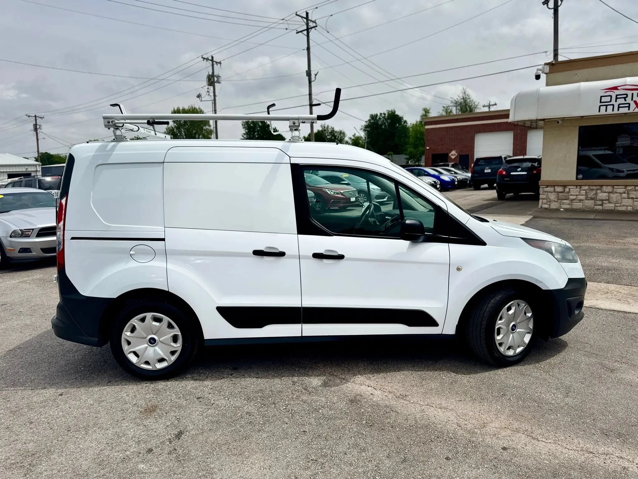 Used 2015 Ford Transit Connect XL FWD image 4