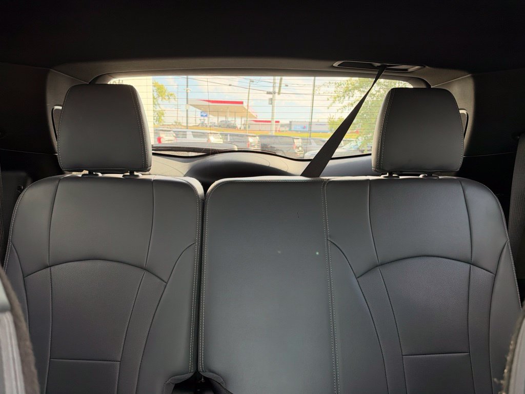 Used 2023 Buick Enclave Premium w/ Experience Buick Package FWD image 26