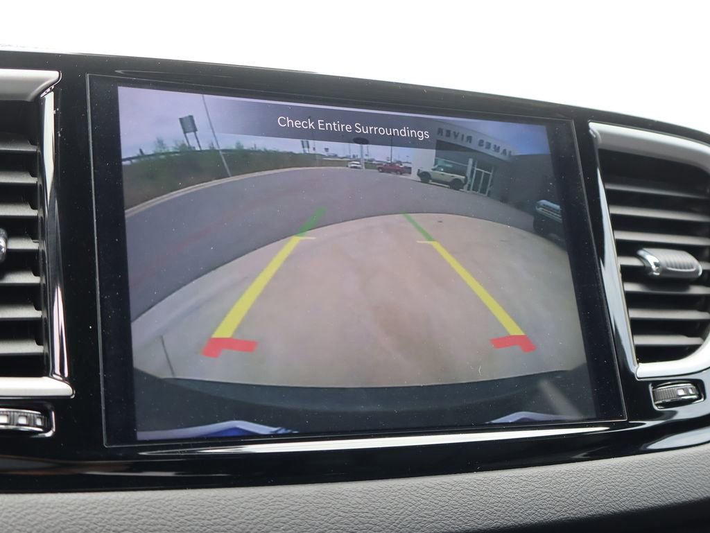 Used 2025 Chrysler Pacifica Select FWD image 33