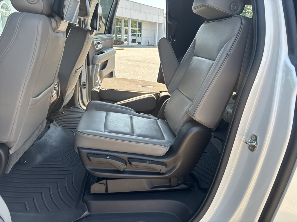 Used 2021 GMC Yukon XL SLT w/ SLT Premium Package RWD image 21