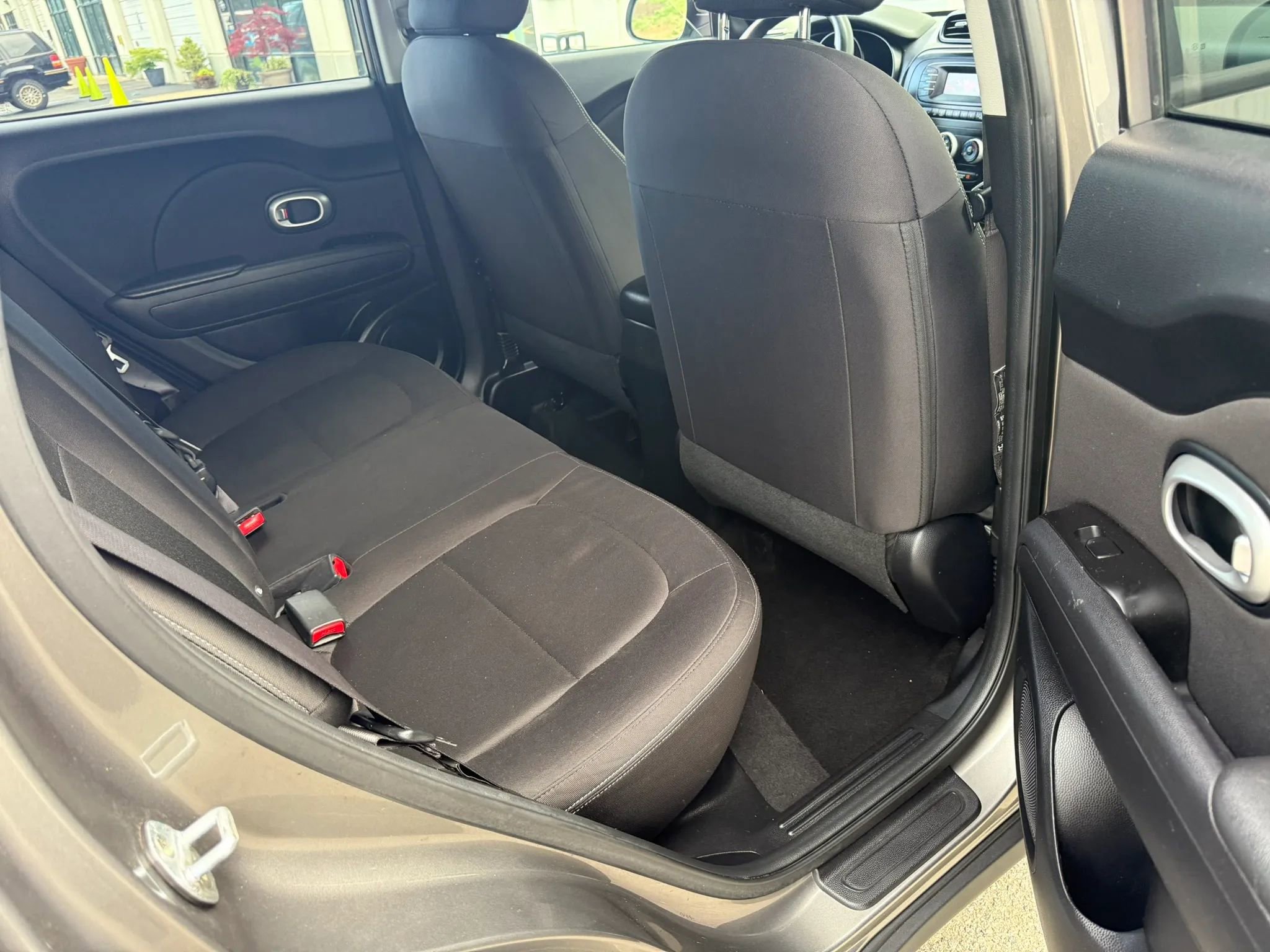 Used 2016 Kia Soul FWD image 21