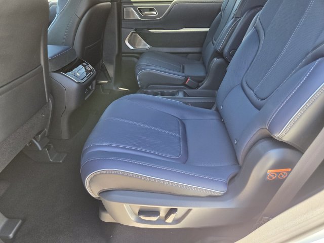 New 2027 INFINITI QX80 Sensory AWD/4WD image 16