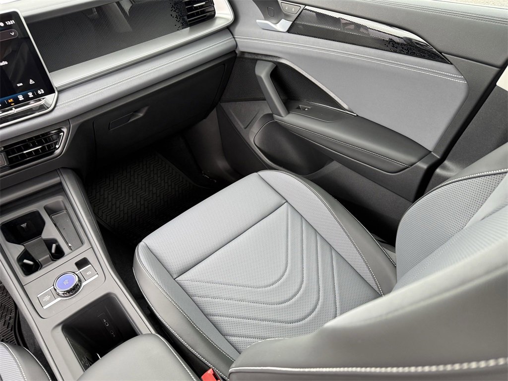 New 2026 Volkswagen Tiguan SE image 25