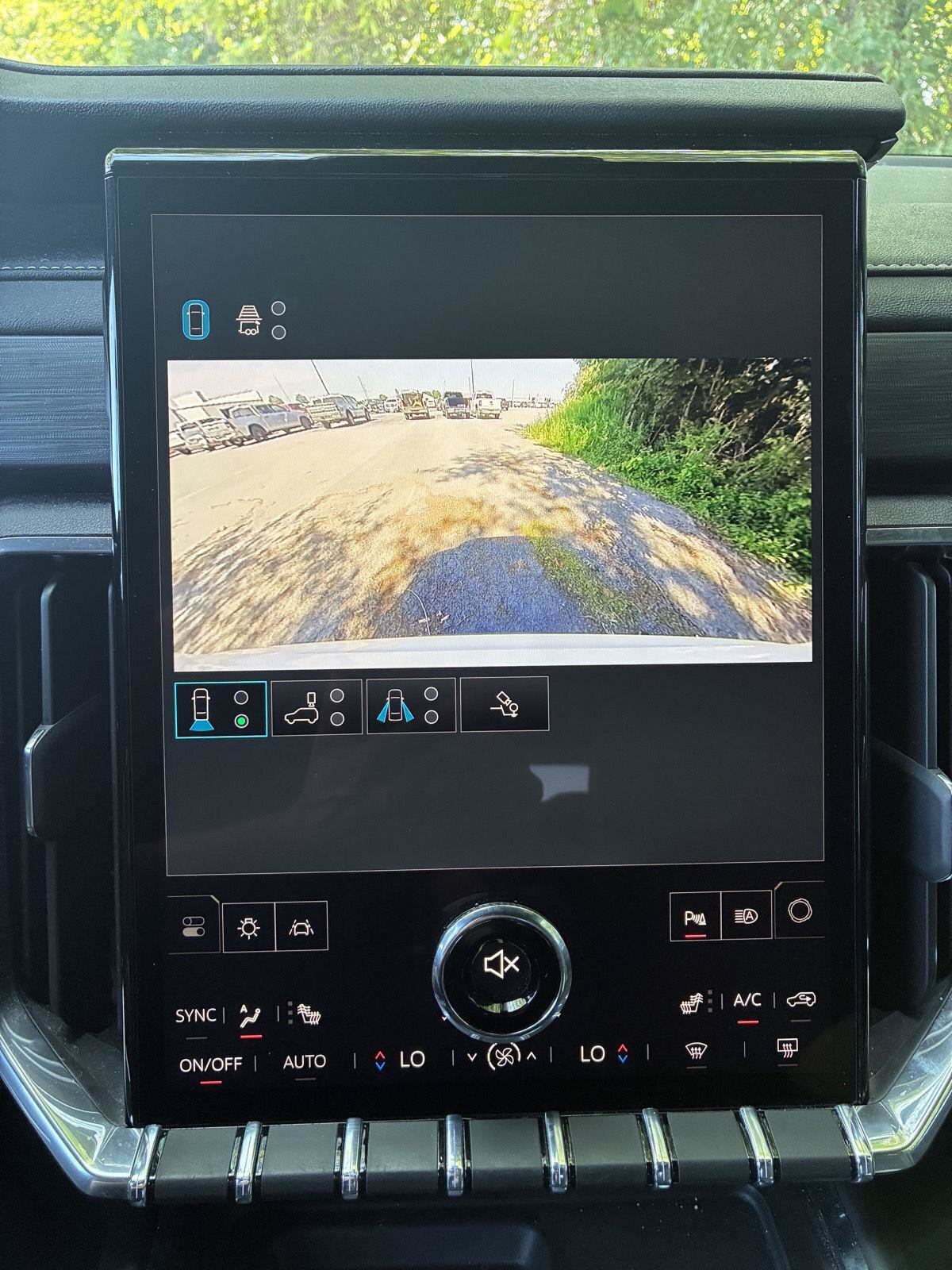 Used 2025 GMC Acadia Elevation AWD/4WD image 44