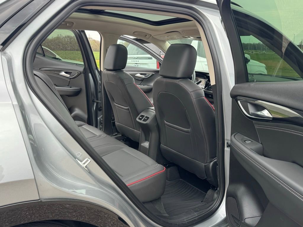 Used 2023 Buick Envision Essence w/ Sport Touring Package AWD/4WD image 41