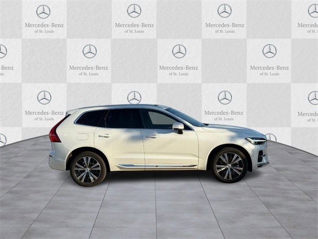 Used 2022 Volvo XC60 T8 Inscription w/ Advanced Package image 2