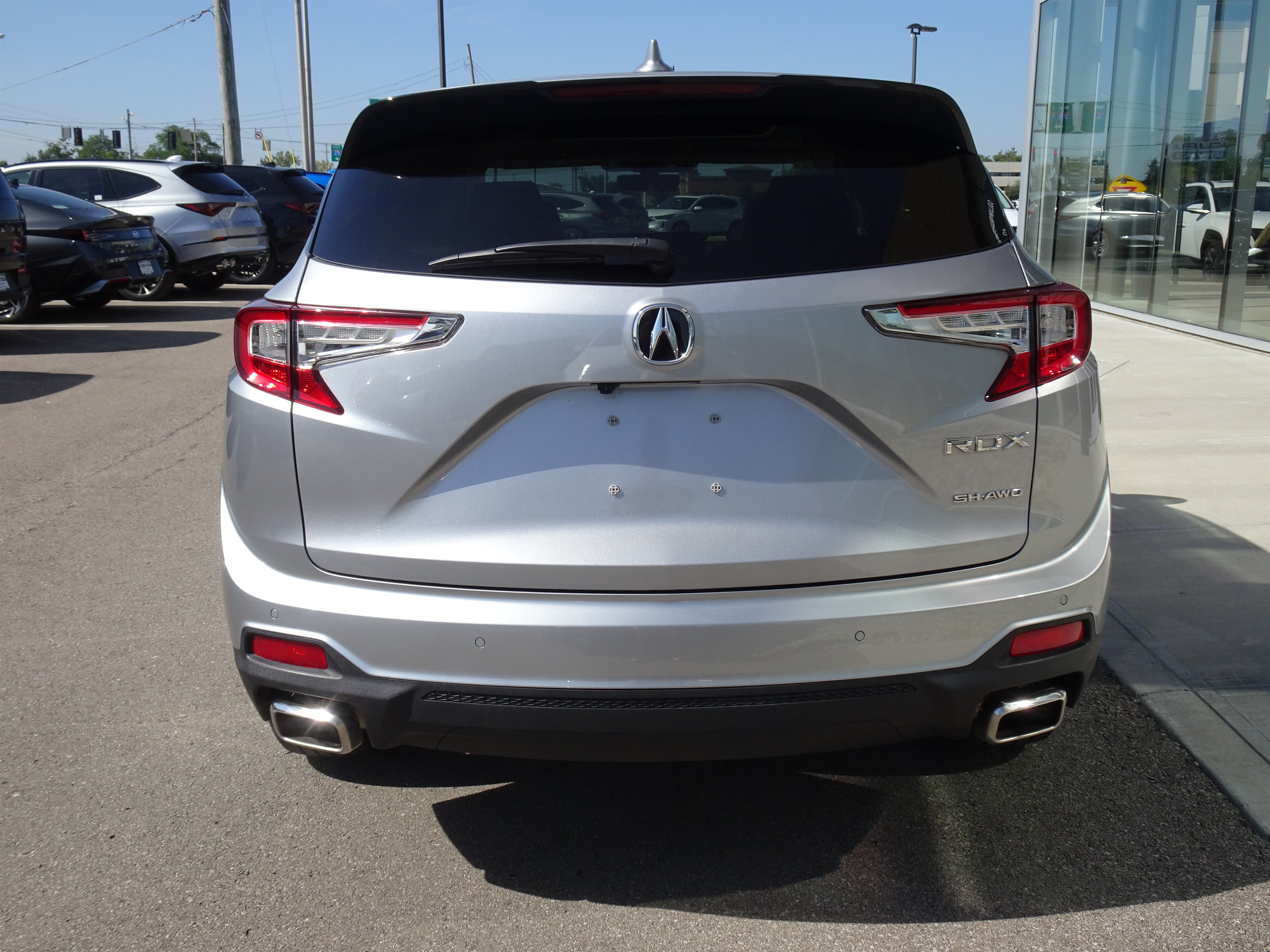 Used 2024 Acura RDX w/ Technology Package AWD/4WD image 4