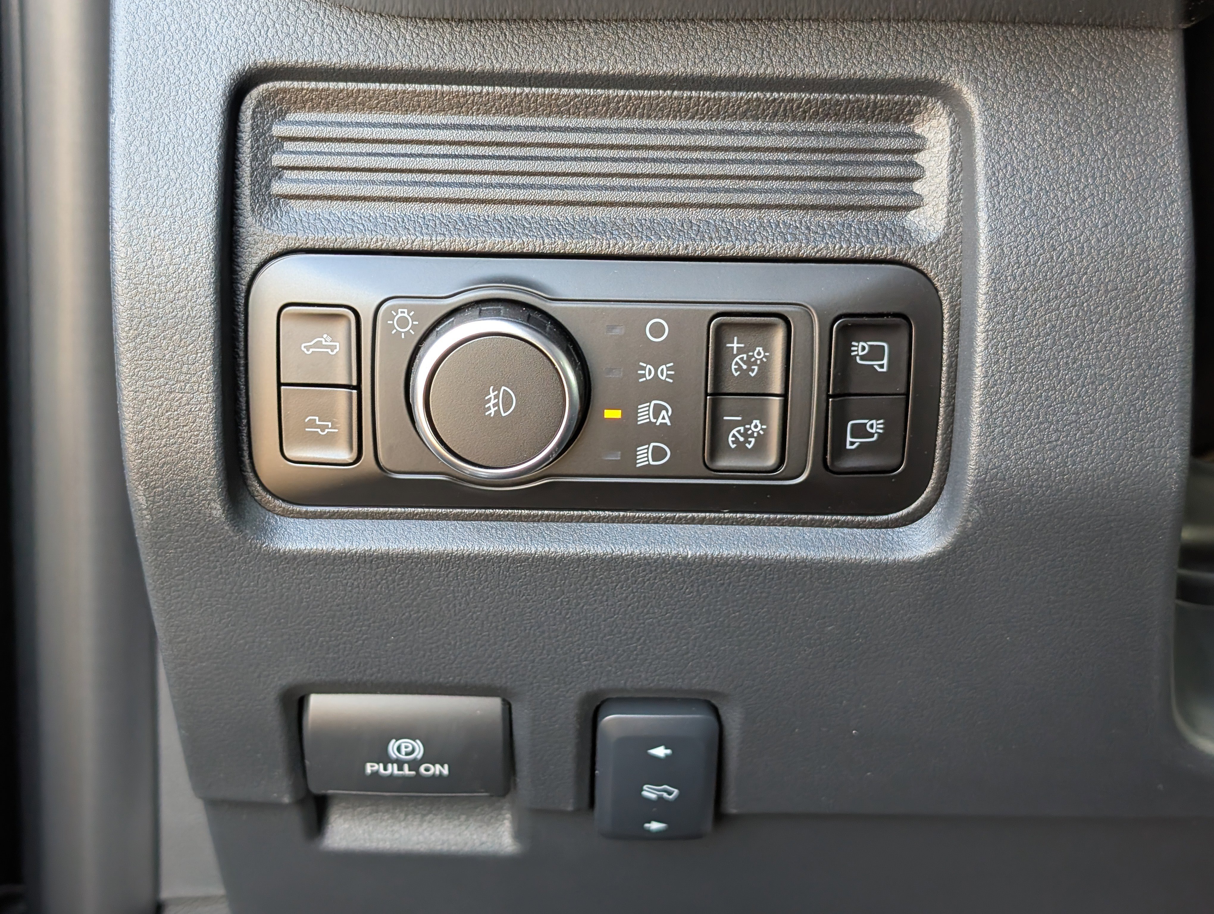 New 2026 Ford F450 Platinum image 23