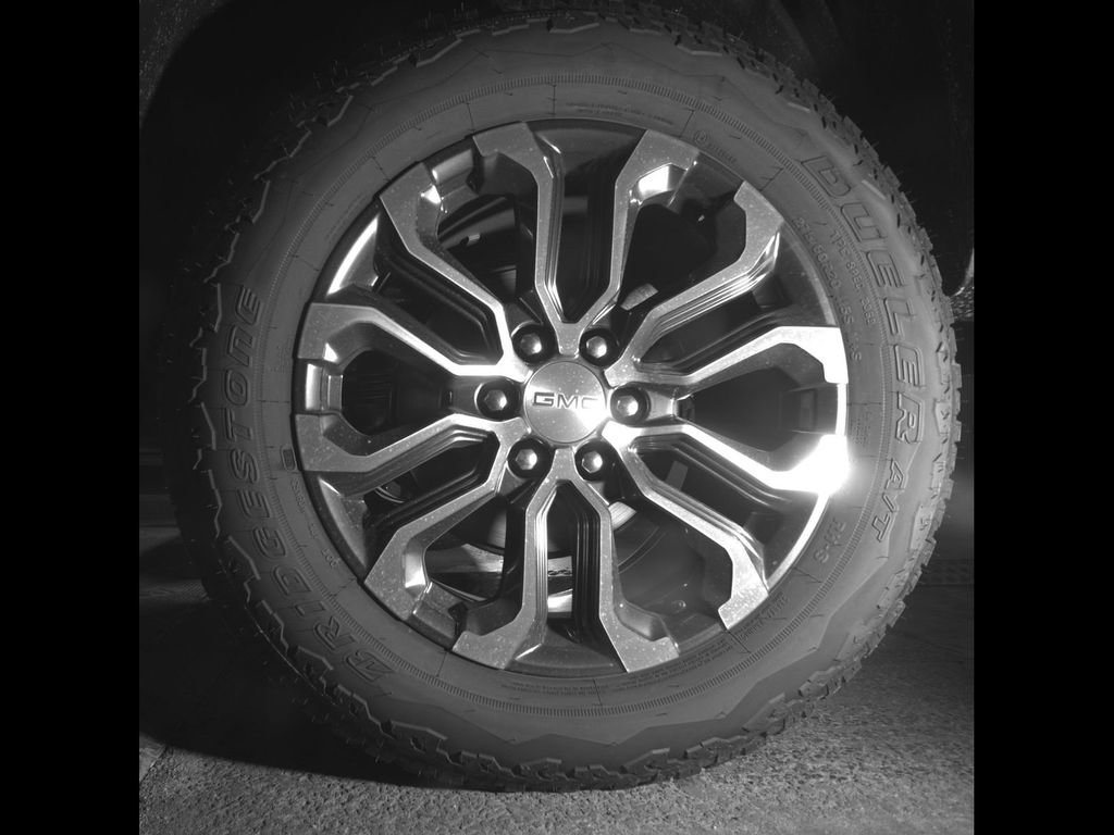 New 2026 GMC Canyon Denali image 14