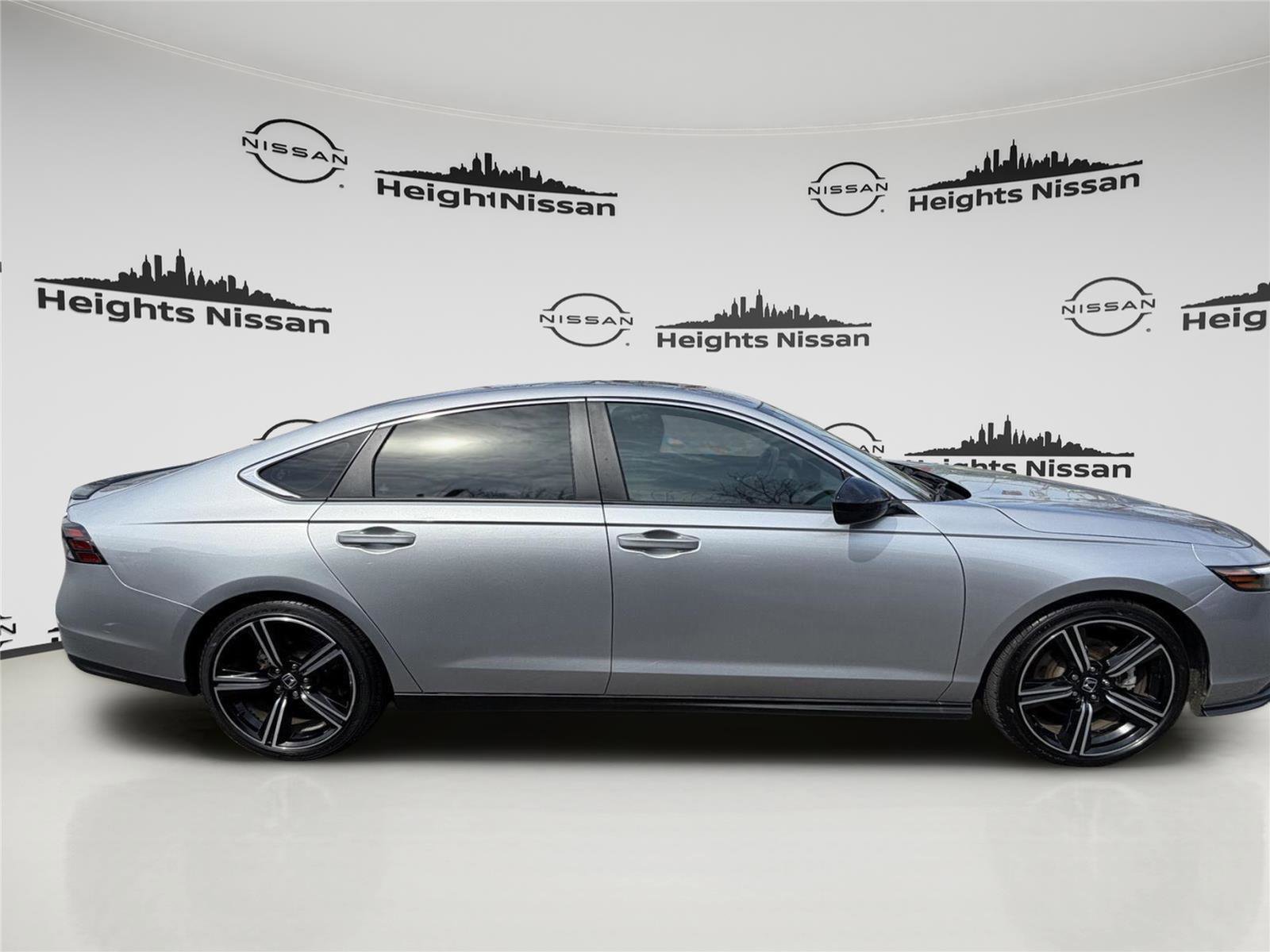 Used 2023 Honda Accord Sport image 6