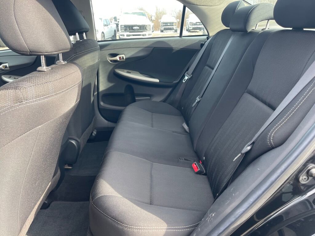 Used 2013 Toyota Corolla S image 15