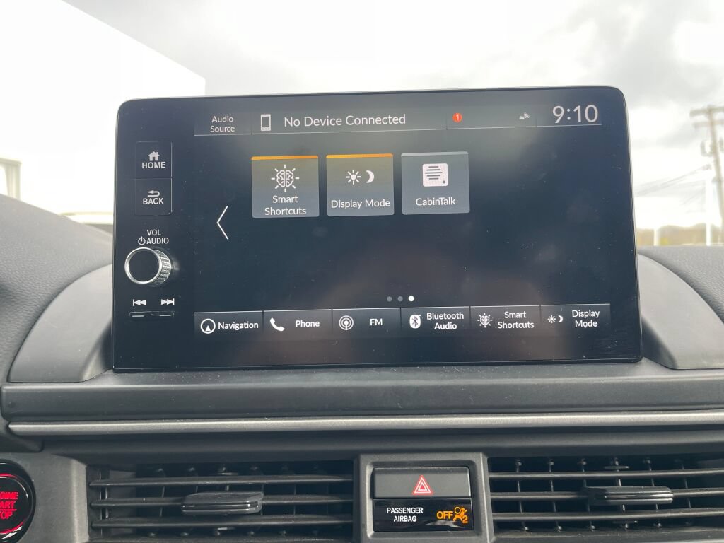 Used 2024 Honda Pilot Elite image 12