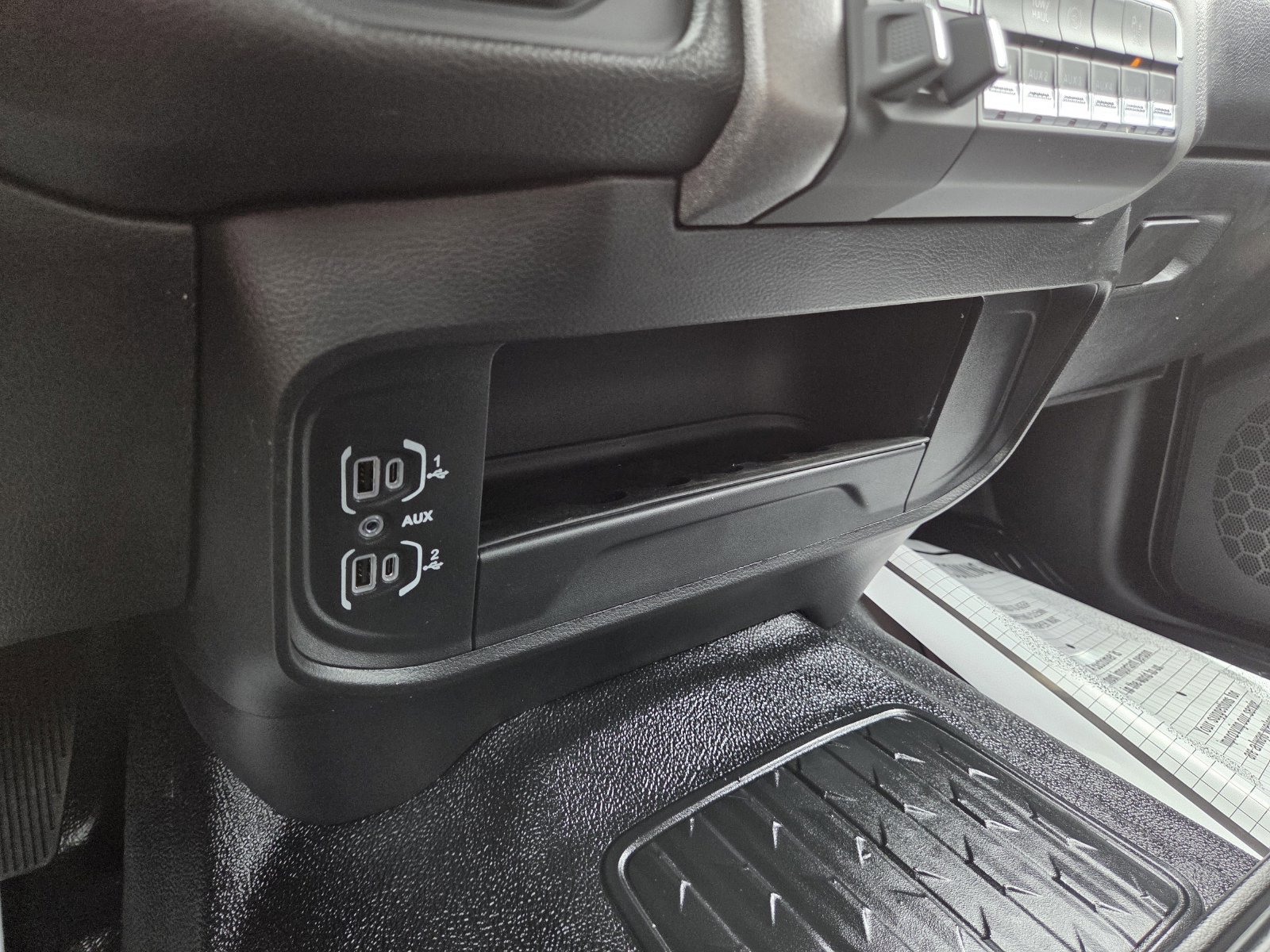 New 2026 RAM 3500 Tradesman AWD/4WD image 36