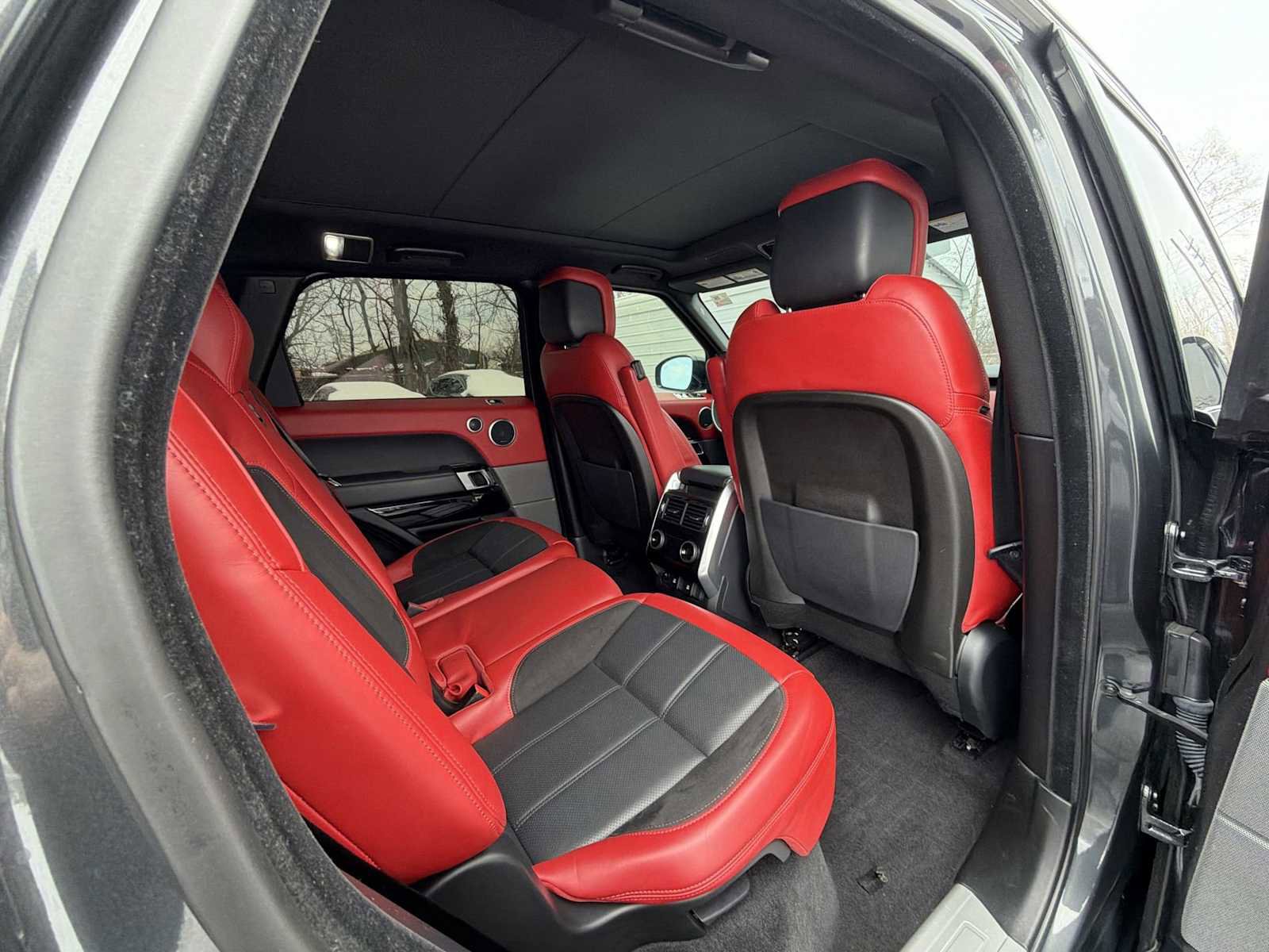 Used 2020 Land Rover Range Rover Sport HST image 14