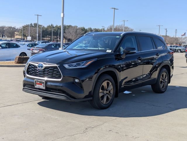 Used 2023 Toyota Highlander Bronze Edition image 10