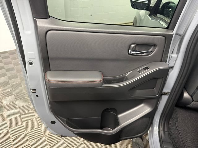 Used 2024 Nissan Frontier PRO-4X w/ Technology Package AWD/4WD image 12
