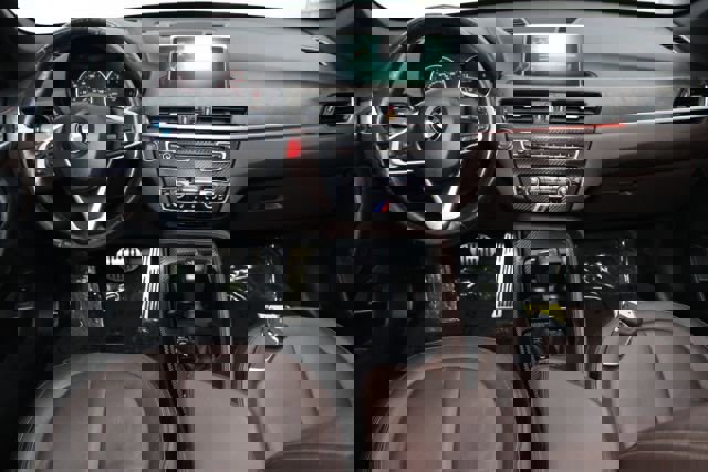 Used 2016 BMW X1 xDrive28i image 2