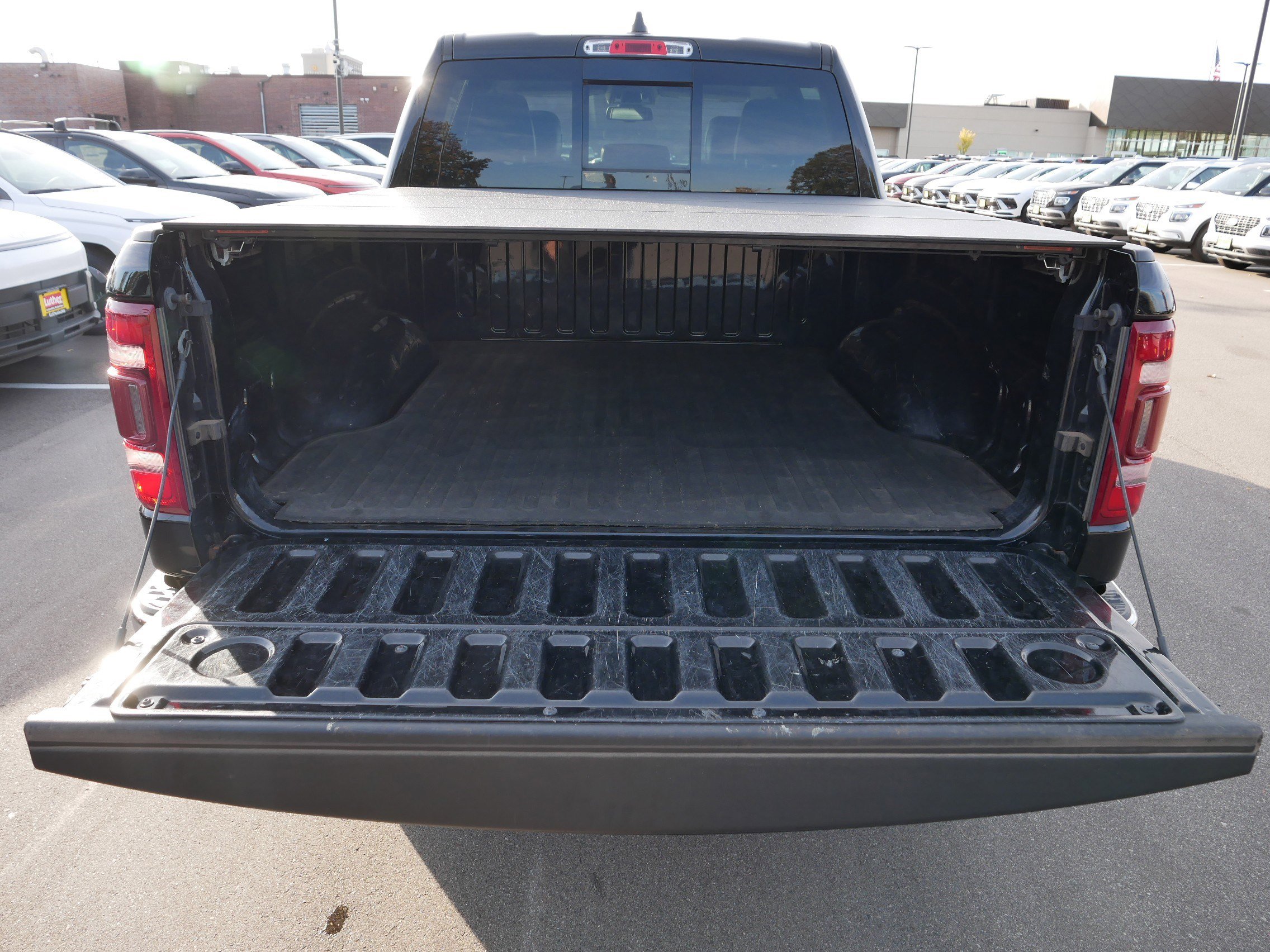 Used 2019 RAM 1500 Laramie image 18