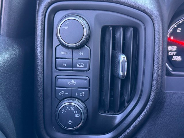 Used 2023 Chevrolet Silverado 1500 Custom AWD/4WD image 19
