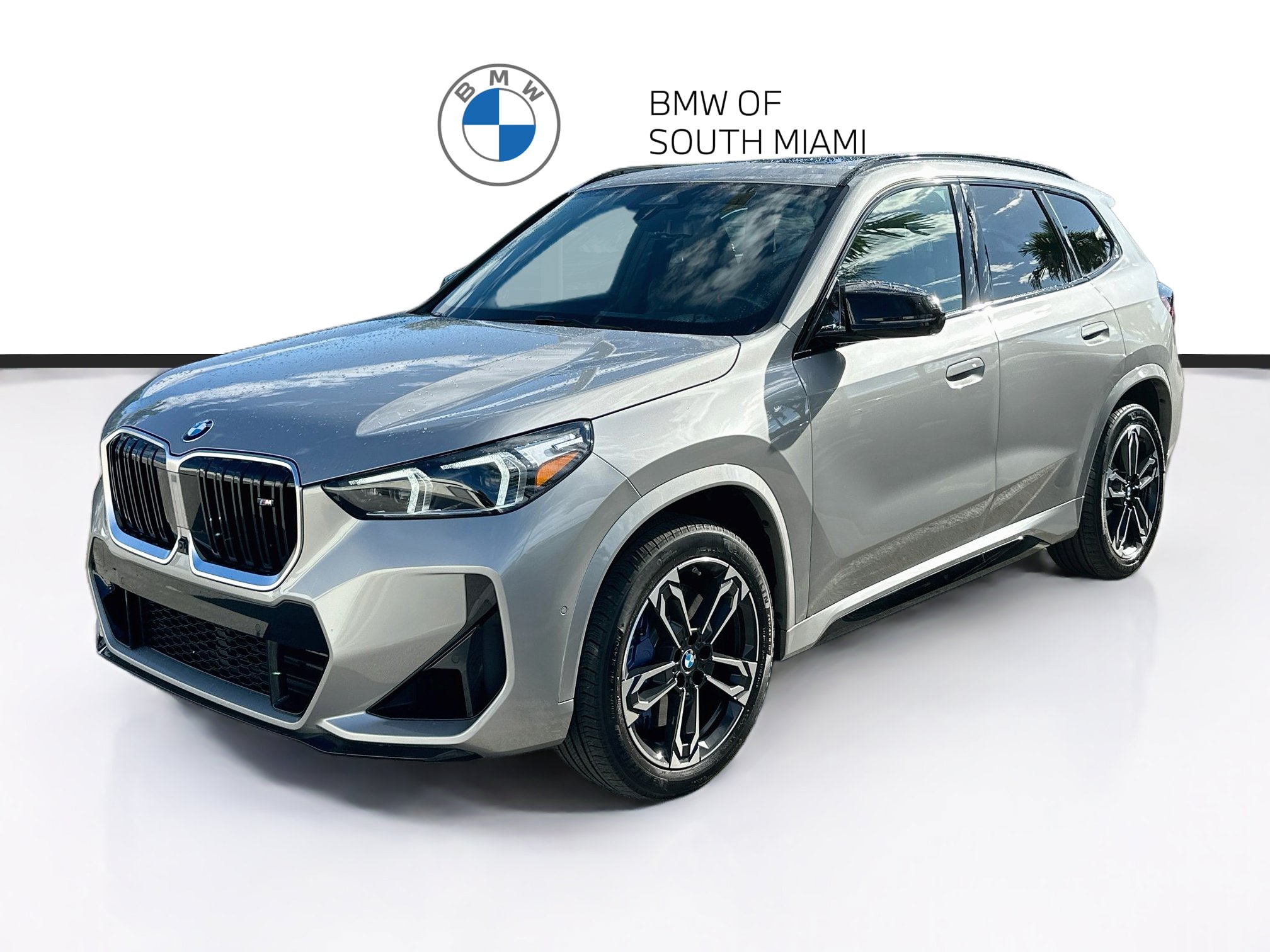 Certified 2025 BMW X1 M35i AWD/4WD image 3