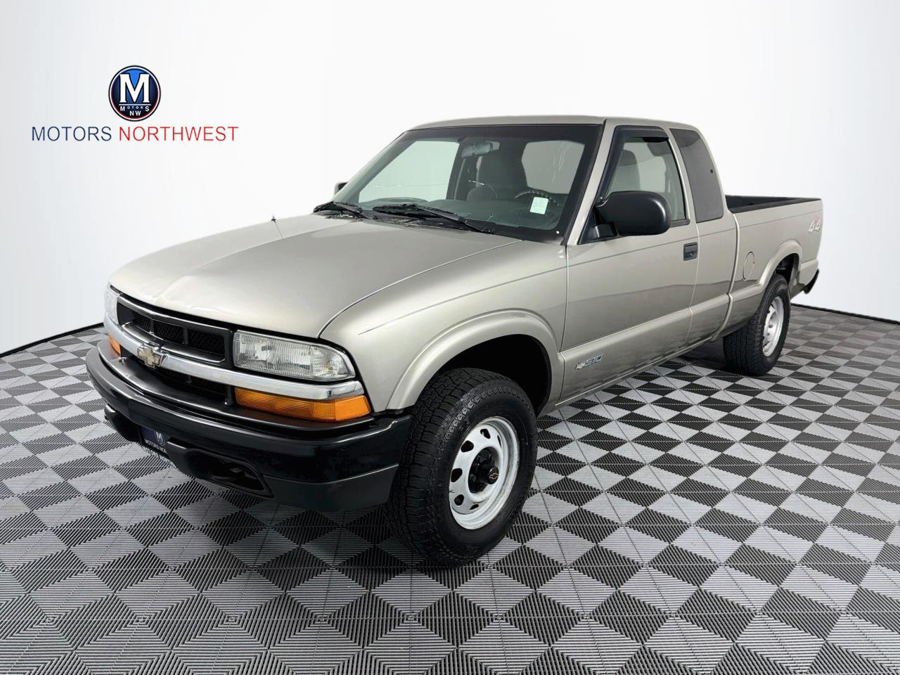 Used 2001 Chevrolet S10 Pickup 4x4 Extended Cab