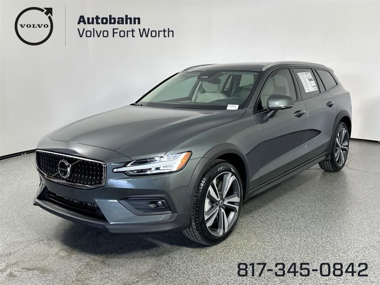 New 2026 Volvo V60 B5 Cross Country Plus w/ Protection Package Premier