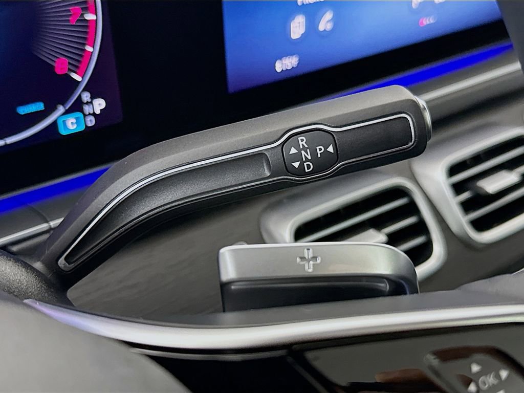 Used 2024 Mercedes-Benz GLE 350 GLE 350 w/ 3rd Row Seat Package image 17