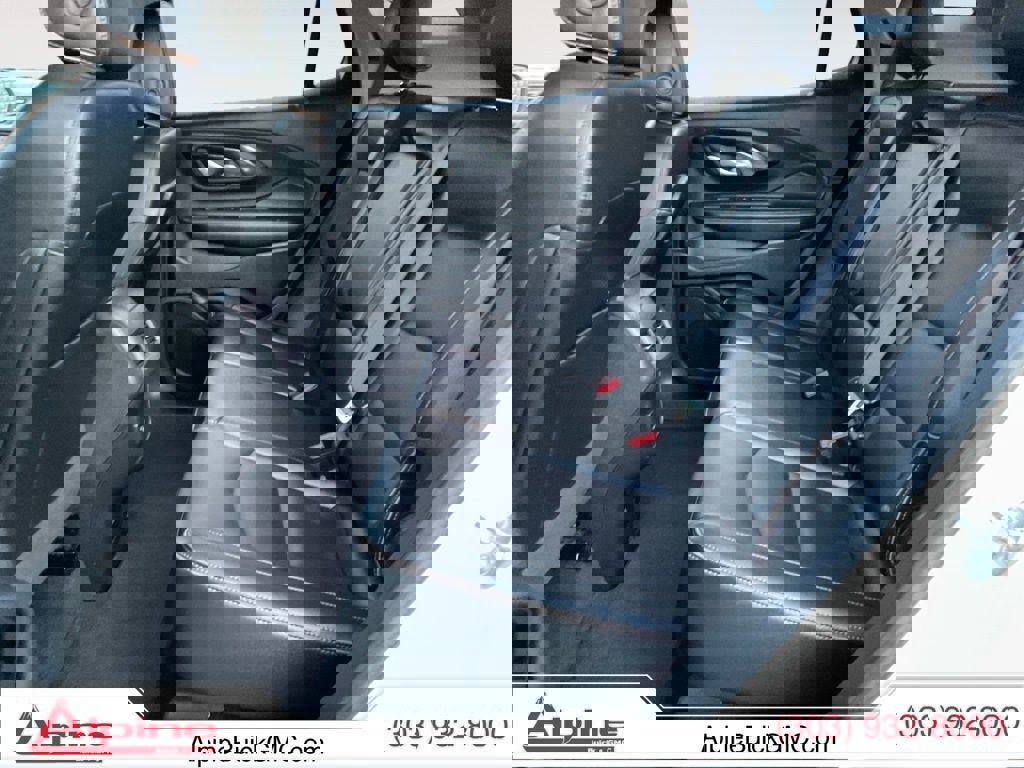 Used 2024 GMC Terrain AT4 image 13