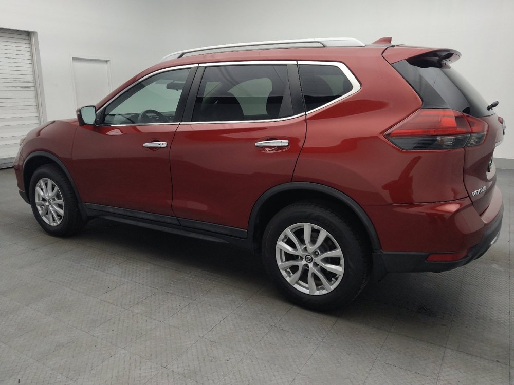Used 2018 Nissan Rogue SV w/ Premium Package image 3