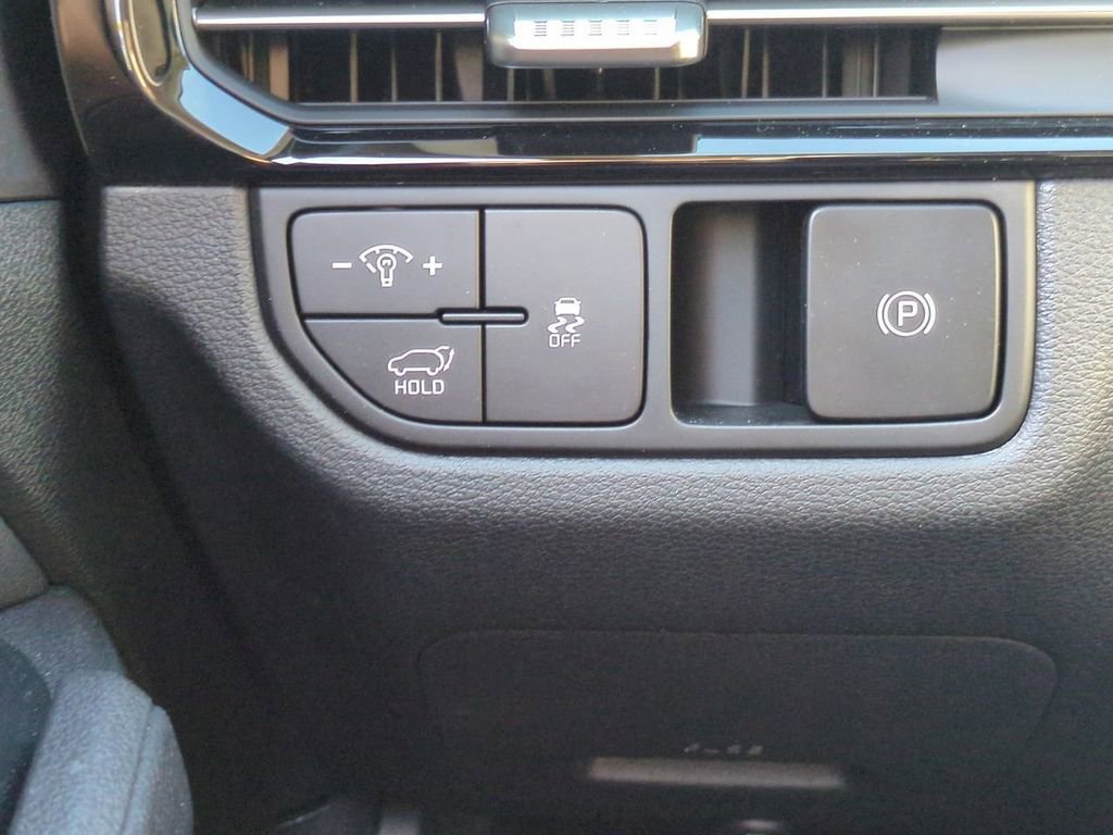 New 2026 Kia Sportage EX FWD image 18