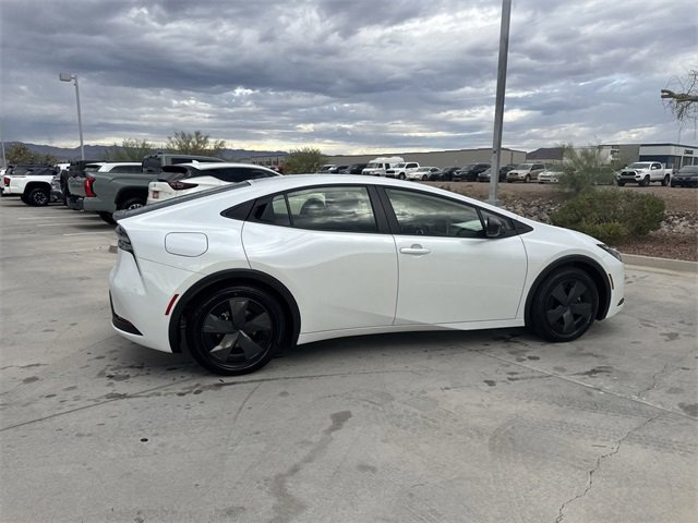 New 2026 Toyota Prius Plug-In Hybrid image 4