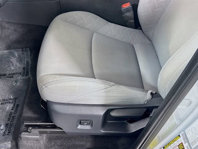 Certified 2024 Toyota Tacoma SR5 AWD/4WD image 18
