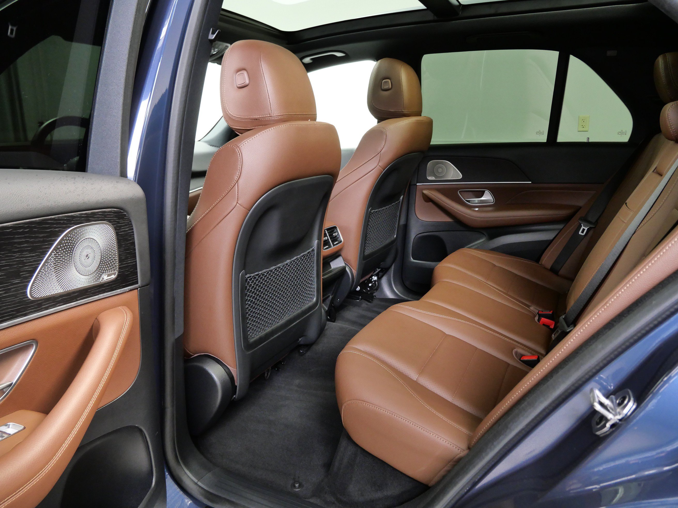 Certified 2025 Mercedes-Benz GLE 450e 4MATIC image 16