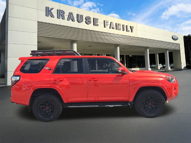 Used 2024 Toyota 4Runner TRD Off-Road Premium w/ Moonroof Package AWD/4WD image 9