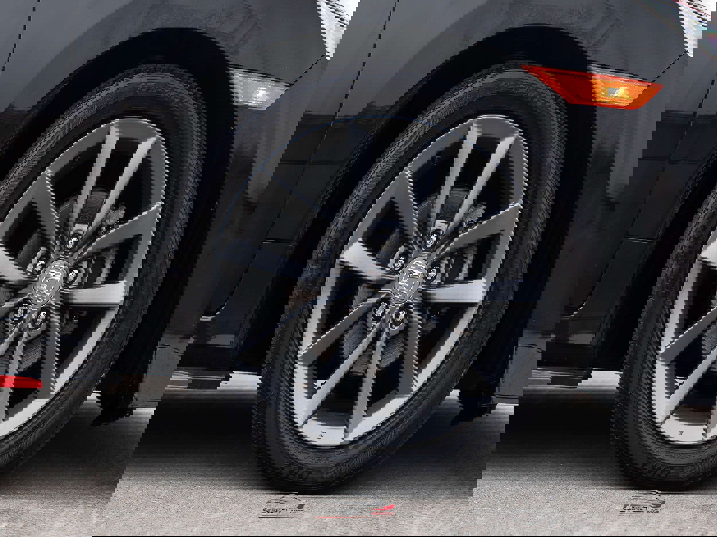 Used 2021 Honda Civic EX image 9