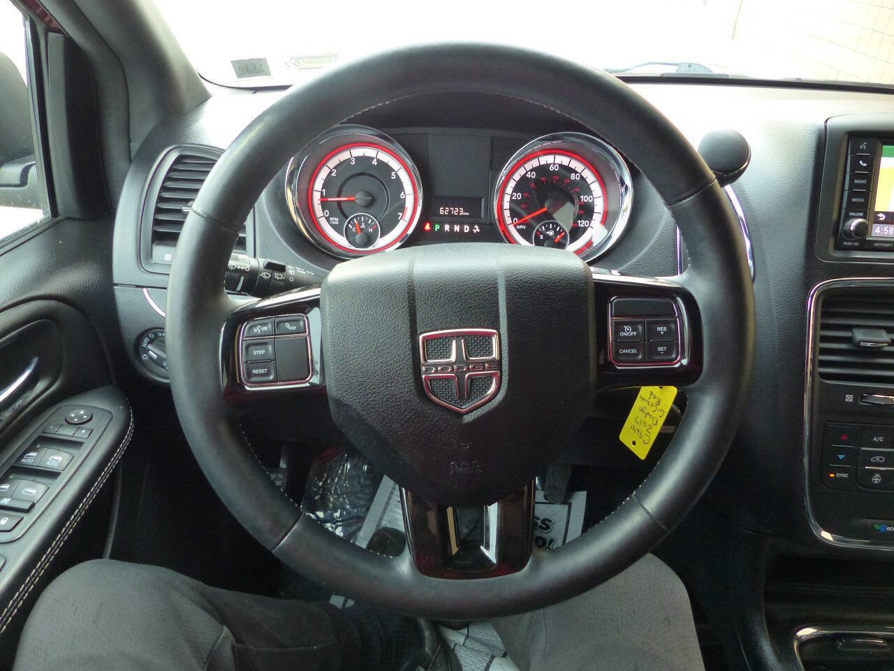 Used 2017 Dodge Grand Caravan SXT w/ Driver Convenience Group image 22